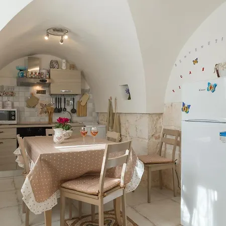 Casa Filomena أوستوني